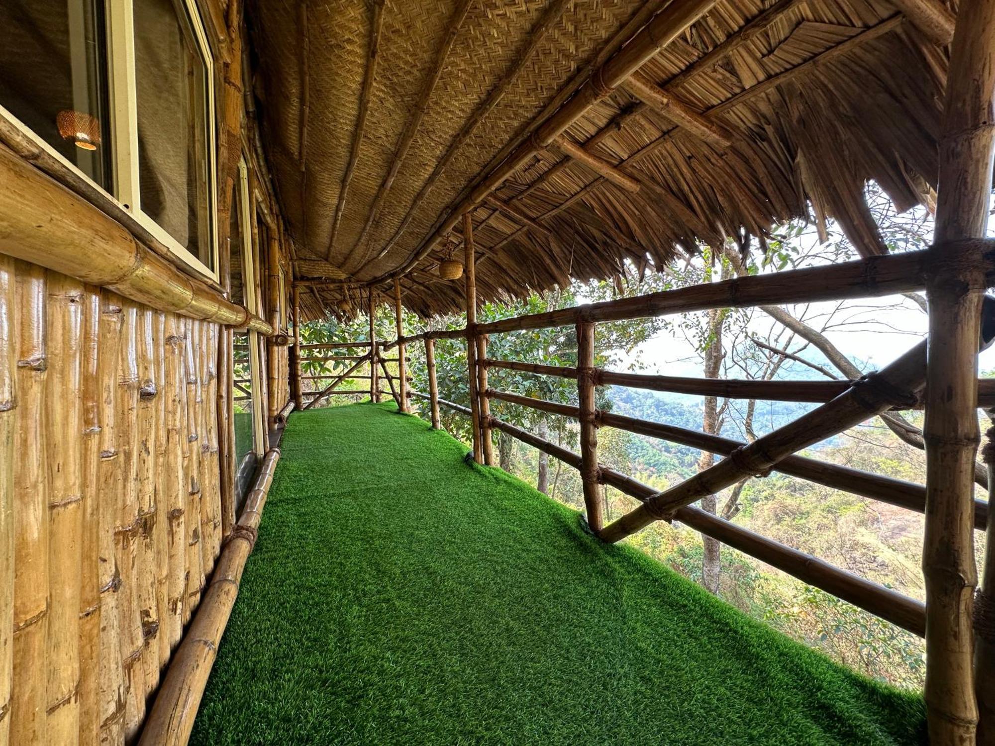 Sunset Valley Kerala Pool Resort - Serene Natural Forest Cottage Stay In Idukki With Sunrise & Sunset Panoramas, Natural Streams & Tranquil Summer Evenings Pīrmed Eksteriør billede