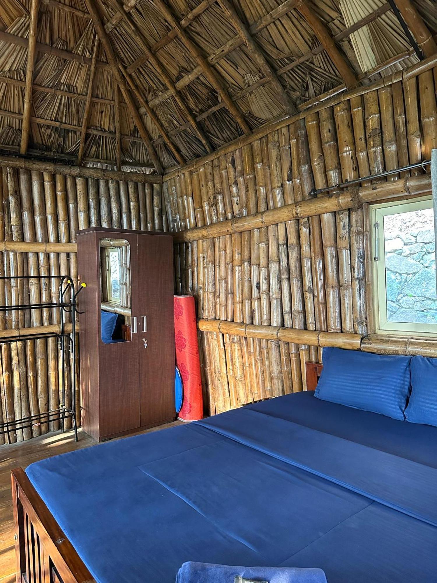 Sunset Valley Kerala Pool Resort - Serene Natural Forest Cottage Stay In Idukki With Sunrise & Sunset Panoramas, Natural Streams & Tranquil Summer Evenings Pīrmed Eksteriør billede